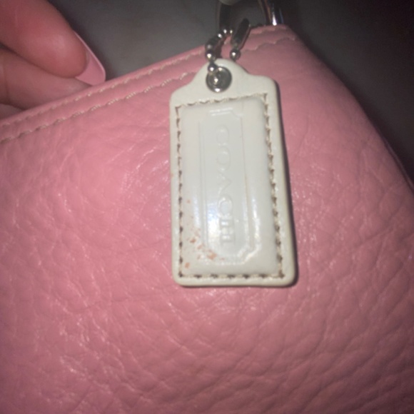 COACH soft pebble collection A0993-F13006- Cream Leather/Pink Leather shoulder - Picture 8 of 8